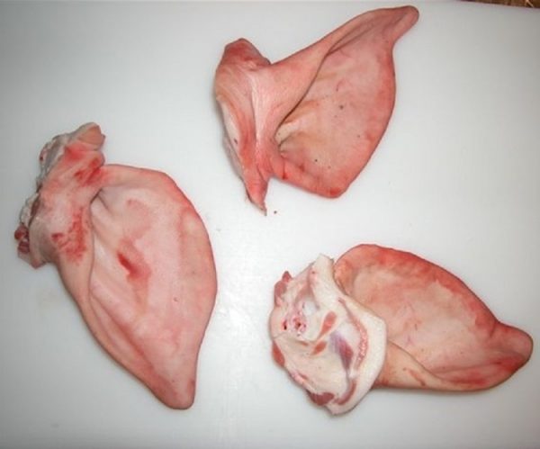 COSTA-BRAVA-Pork-Ears-002-600x499
