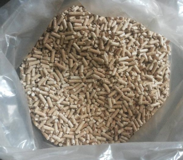 Coniferous-Wood-Pellets-013-600x524