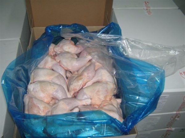 Lan-chicken-leg-frozen-in-block-07-600x450